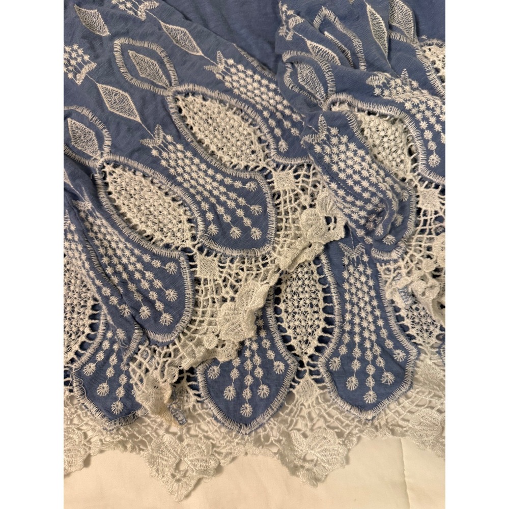 Chicos Blue Lace Trim Cold Shoulder Bell Sleeve Boho Embroidered Top Size 2 L - Picture 7 of 11